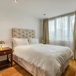 Paddington Spontaneous Lake Side 2Br 2Ba