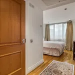 Paddington Spontaneous Lake Side 2Br 2Ba