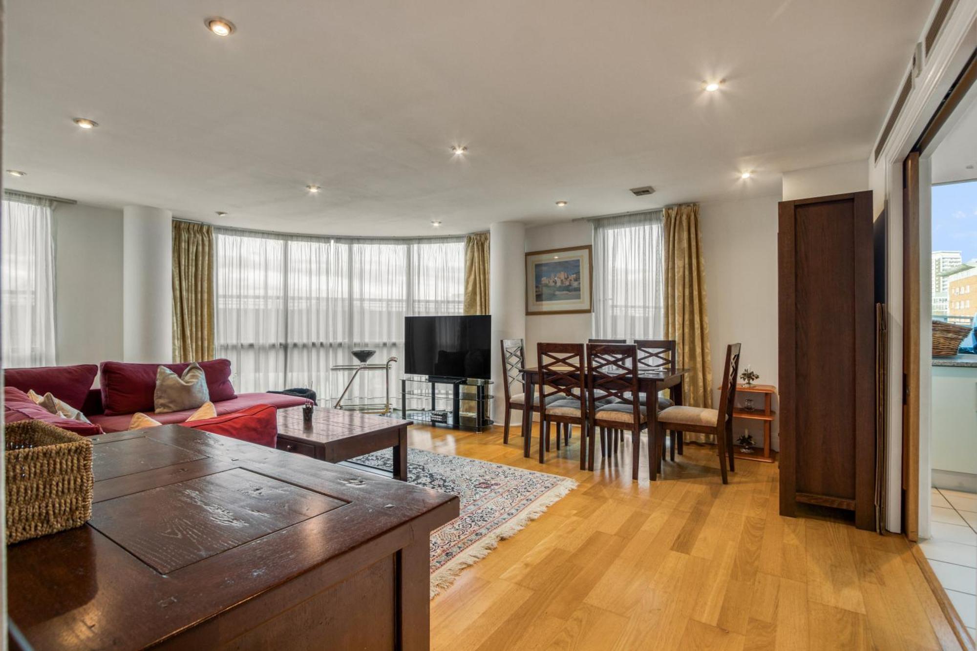 Paddington Spontaneous Side 2br 2ba *